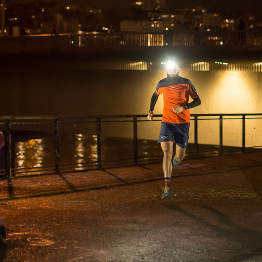 AdventureLight - Lampe frontale LED 230°