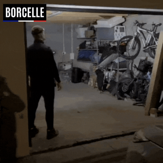 AdventureLight | Lampe frontale LED 230°